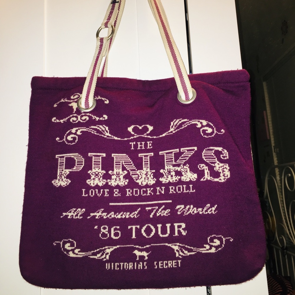 🎈1HOUR SALE 😍🎈Vintage VS PINK Shoulder Bag♥️